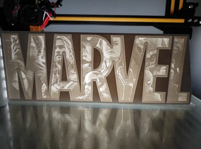 Вывеска MARVEL.png Вывеска MARVEL.png